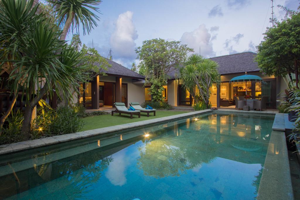 Chimera Villas Seminyak Rum bild